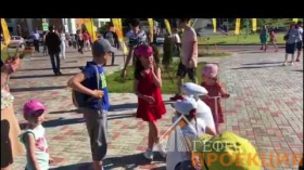 Компания Dedal Evolution предоставила робота R-bot для поздравления выпускников
